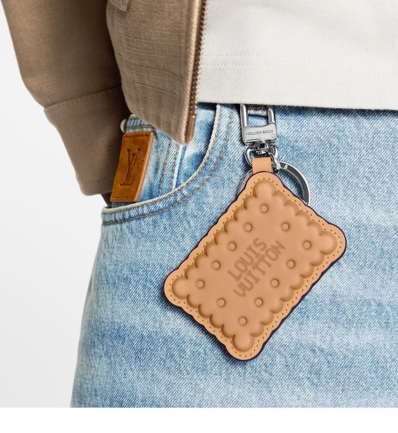LV钥匙扣 BISCUIT 包饰与钥匙扣Louis Vuitton 路易威登LV饼干钥匙扣挂件挂饰原版l