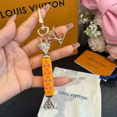 新款 LOUIS VUITTON新款 LV糖果🍬钥匙扣 包包挂件挂饰 钥匙扣☀本款 LV Sweets 新款 LOUIS VUITTON新款 LV糖果🍬钥匙扣 包包挂件挂饰 钥匙扣☀本款 LV Sweets