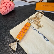 新款 LOUIS VUITTON新款 LV糖果🍬钥匙扣 包包挂件挂饰 钥匙扣☀本款 LV Sweets 新款 LOUIS VUITTON新款 LV糖果🍬钥匙扣 包包挂件挂饰 钥匙扣☀本款 LV Sweets