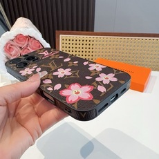 Lv精孔全包手机壳 村上隆樱花🌸图案Lv全包围边皮质手机壳型号:为了不出现报错型号,请打开本机查看手机设 Lv精孔全包手机壳 村上隆樱花🌸图案Lv全包围边皮质手机壳型号:为了不出现报错型号,请打开本机查看手机设