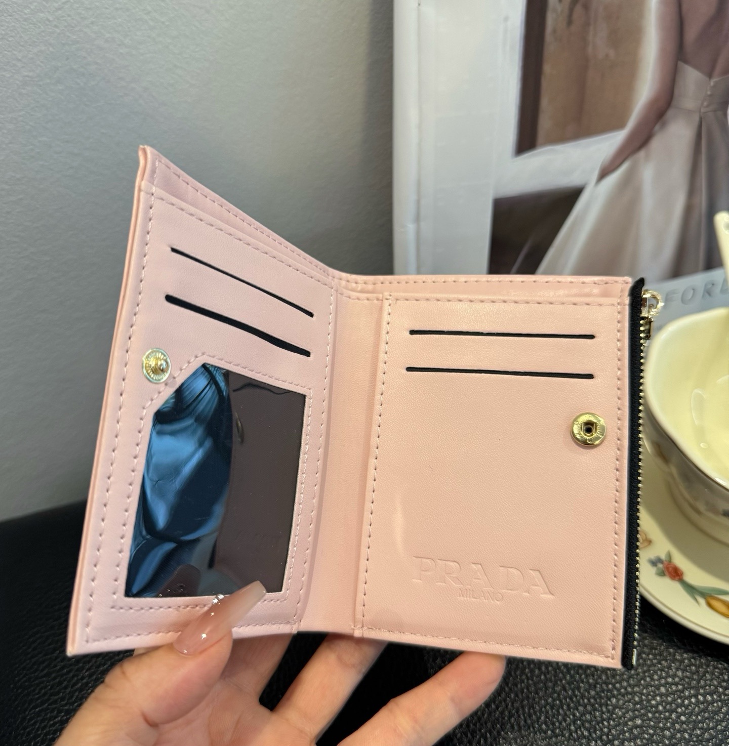 Prada普拉达卡包零钱包两用