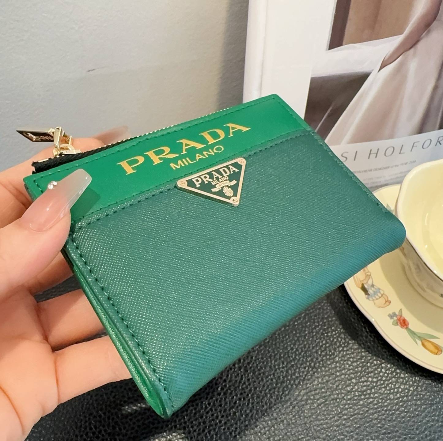 Prada普拉达卡包零钱包两用