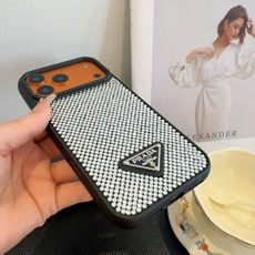 Prada 官网同款手机壳 全包壳 普拉达手机壳 纯手工贴钻 bingbing 型号:为了不出现报 Prada 官网同款手机壳 全包壳 普拉达手机壳 纯手工贴钻 bingbing 型号:为了不出现报