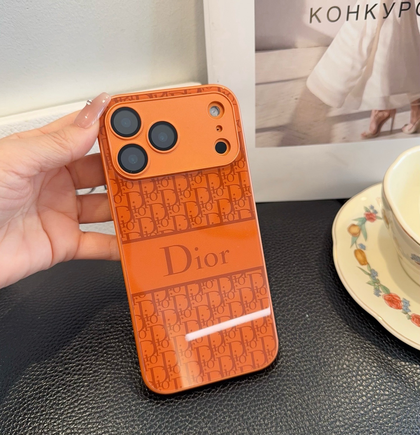 星宇橙系列 Dior手机壳型号：为了不出现报错型号，请打开本机查看手机设置显示的型号⚠️⚠️⚠️iPho