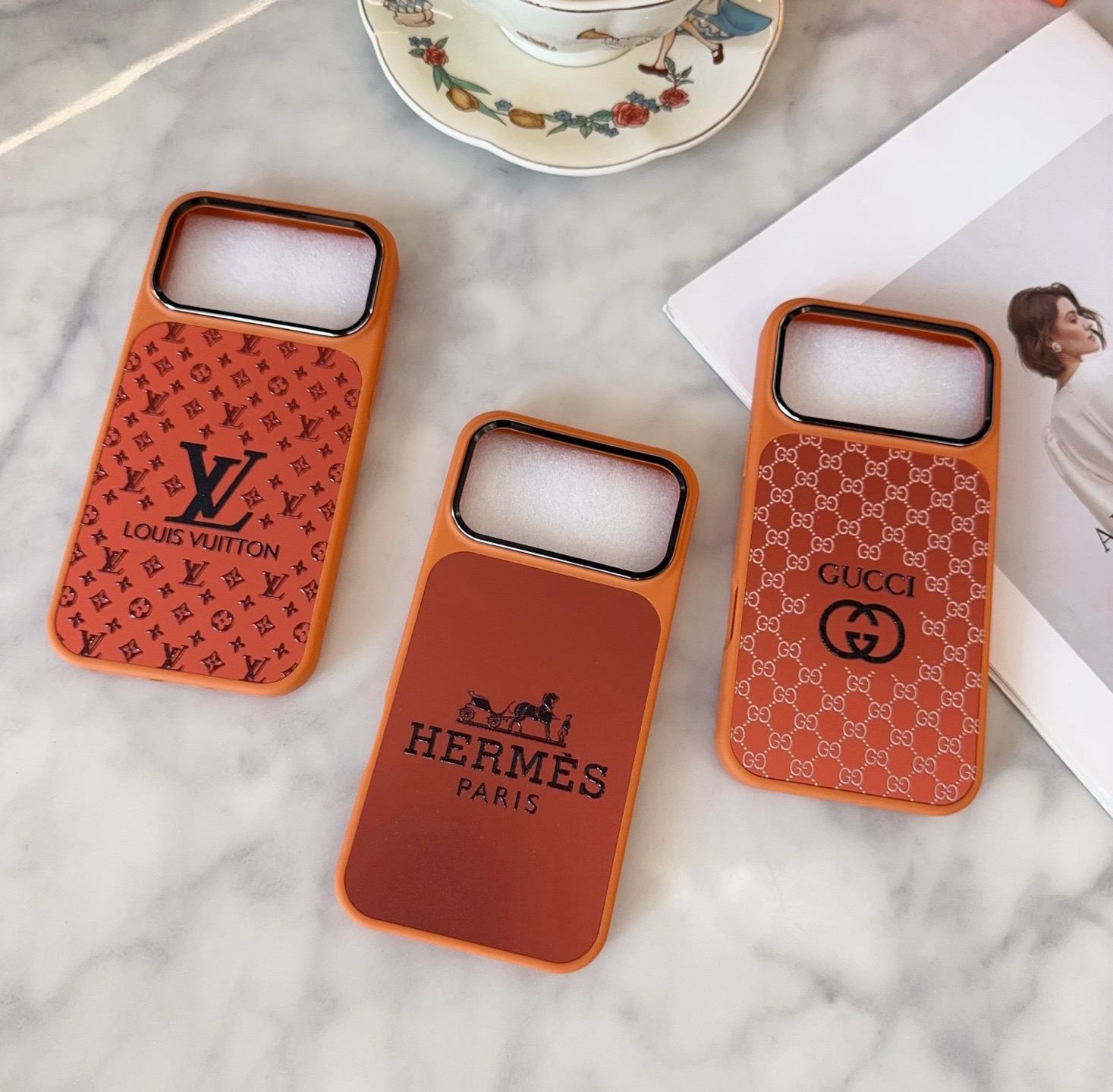 上新🆕星宇橙🧡爱马仕手机壳水晶闪粉浮雕高光金属镜头圈软边全包型号：为了不出现报错型号，请打开本机查看手机