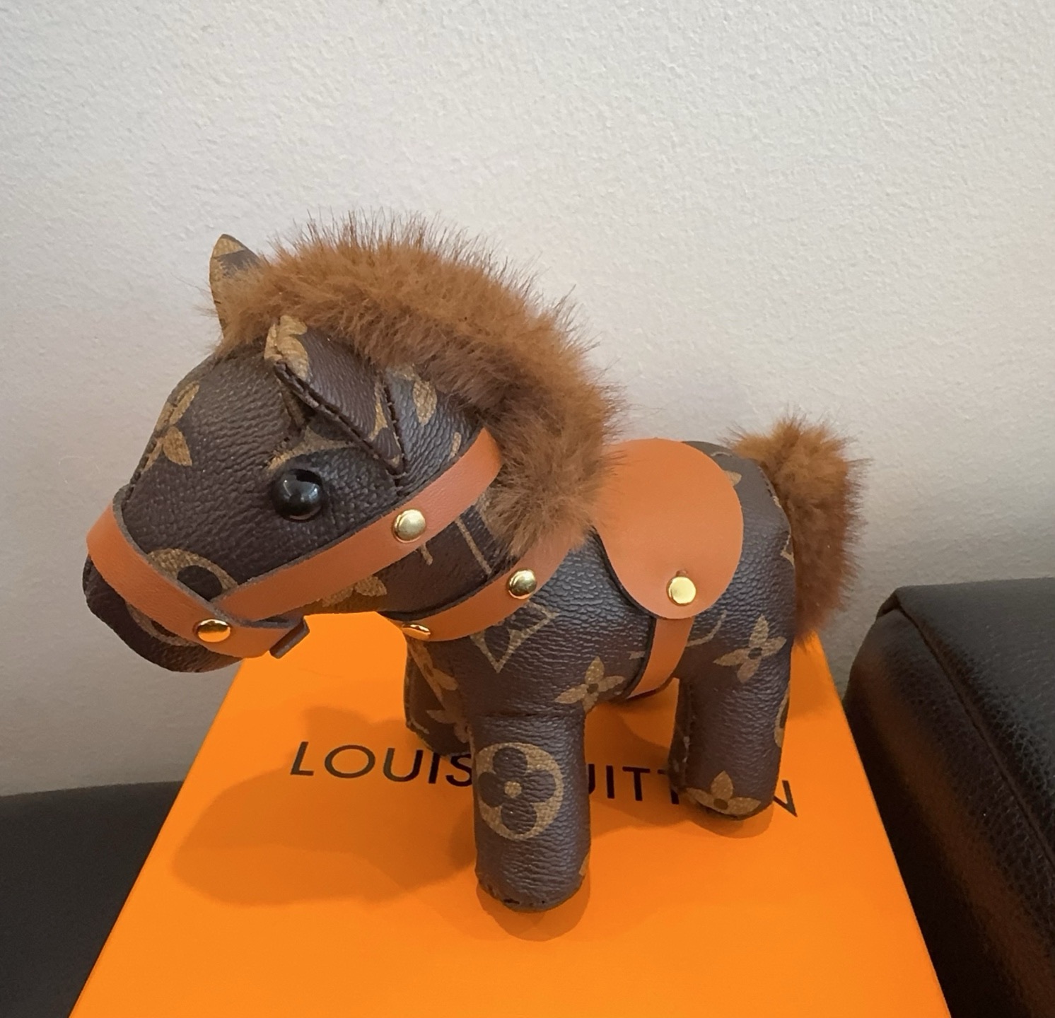 LV钥匙扣老花包包挂件 马上有钱小马🐎挂饰