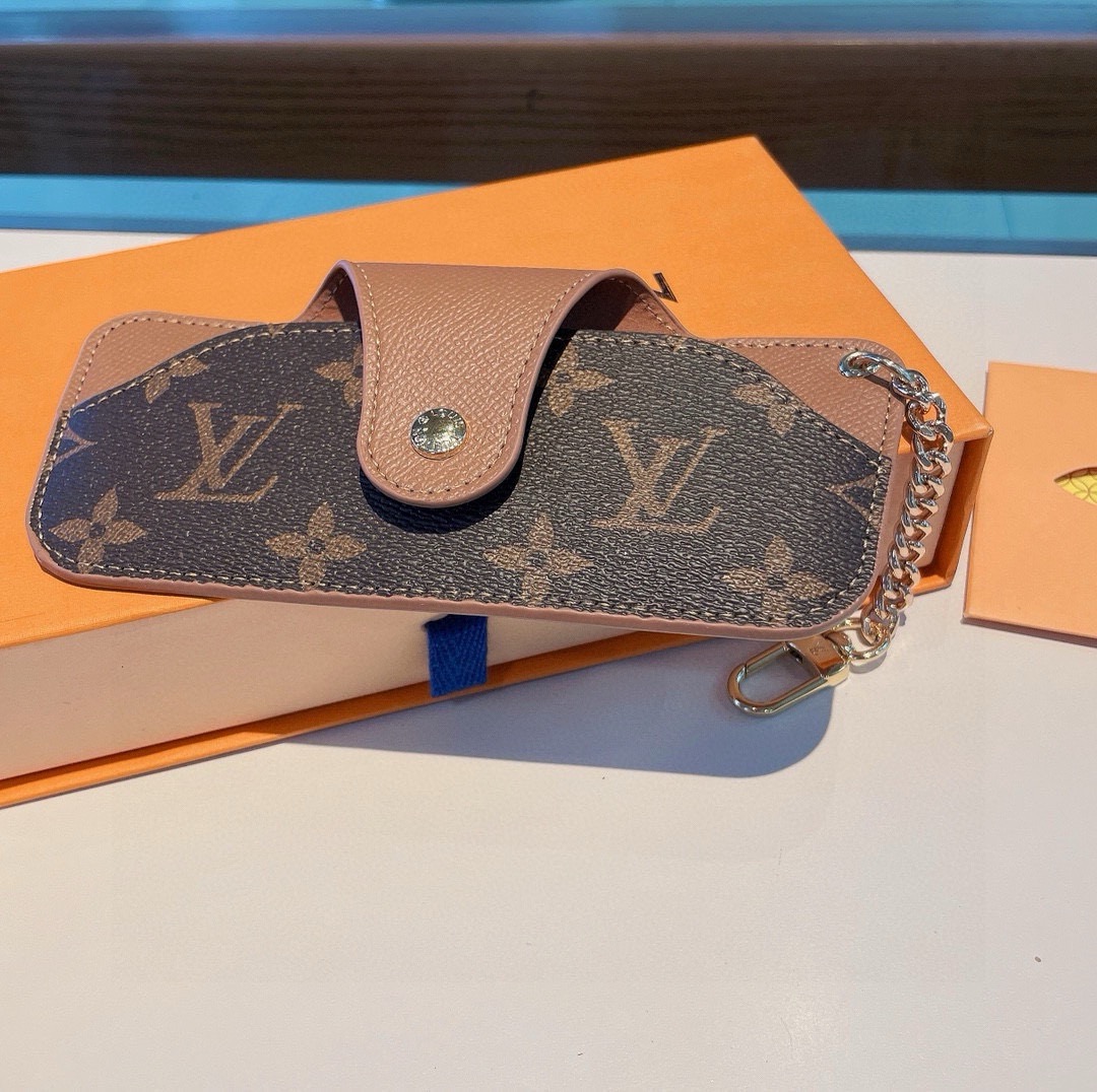 ❤️旅游必备神器驴家眼镜保护套LV墨镜🕶️套#咖色#粉色#绿色经常戴墨镜或眼镜的强烈推荐有了它不用拿着笨