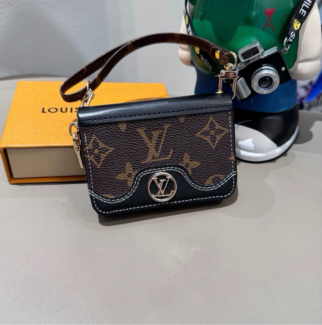 Lv经典老花牛仔拼色卡包 零钱包 👛耳机🎧包 ✨可装口红💄等Mini小拎包，可挎可拿 可挂腰带上 小巧精