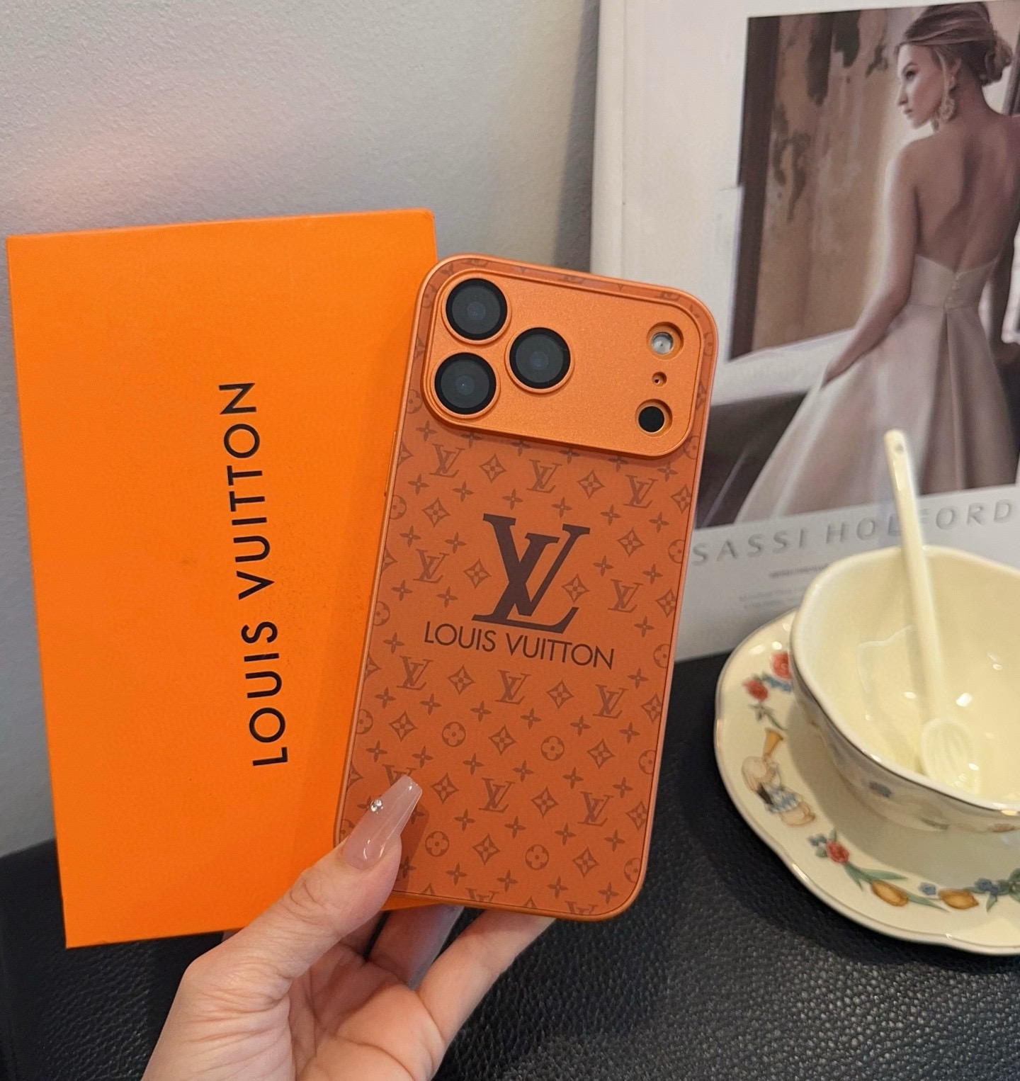 星宇橙系列 LV手机壳 型号：为了不出现报错型号，请打开本机查看手机设置显示的型号⚠️⚠️⚠️iPhon
