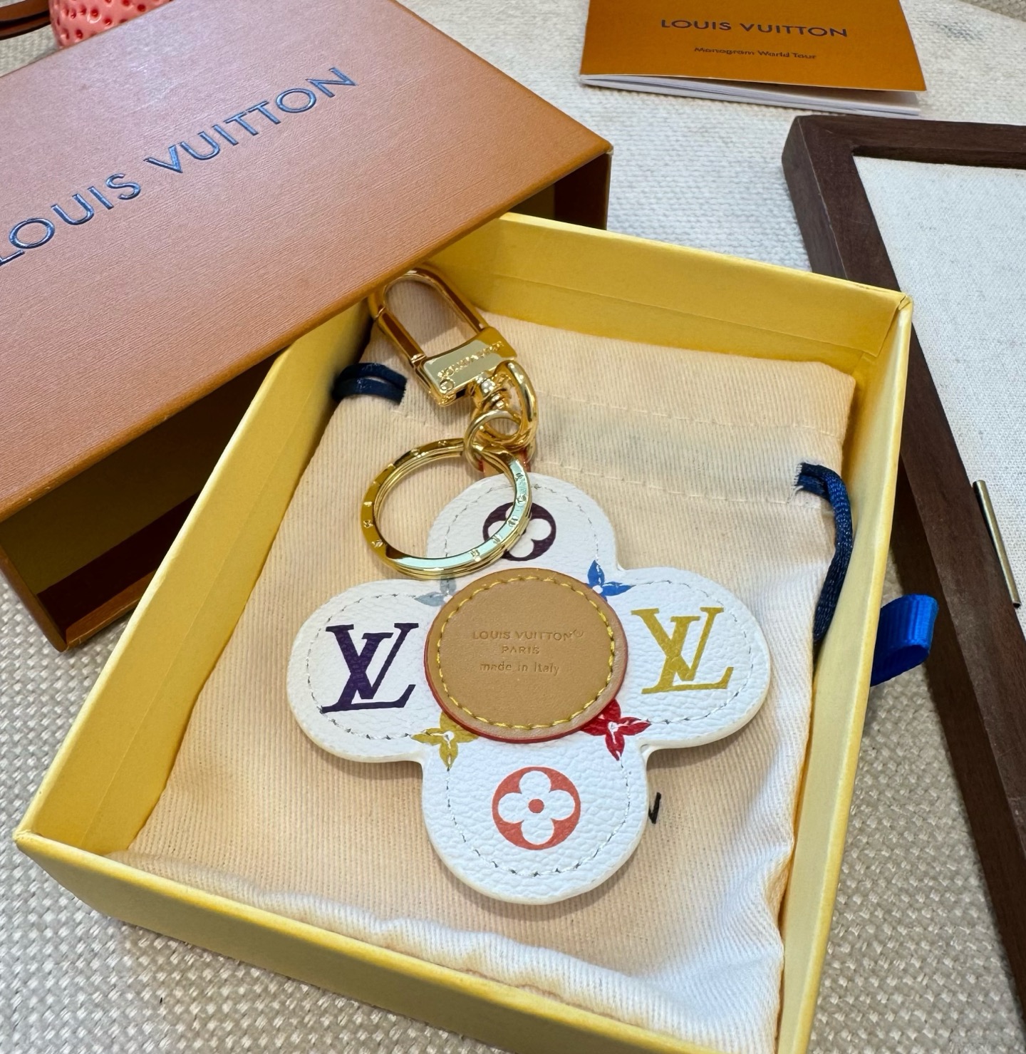 Louis Vuitton Luxury Handbag Collection 4