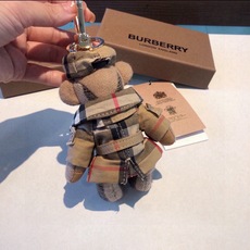 Burberry代工厂小熊🐻挂件,巴宝莉披丝巾泰迪熊钥匙扣挂件 温柔到心里🥰 准备已久、精致自留 ! 内部填充物与专 Burberry代工厂小熊🐻挂件,巴宝莉披丝巾泰迪熊钥匙扣挂件 温柔到心里🥰 准备已久、精致自留 ! 内部填充物与专