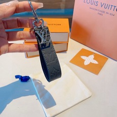 🔥🔥LOUIS VUITTON官网款 LV CLOCHES-CLES包饰与钥匙扣。 MONOGRAM ECLIPSE D 🔥🔥LOUIS VUITTON官网款 LV CLOCHES-CLES包饰与钥匙扣。 MONOGRAM ECLIPSE D