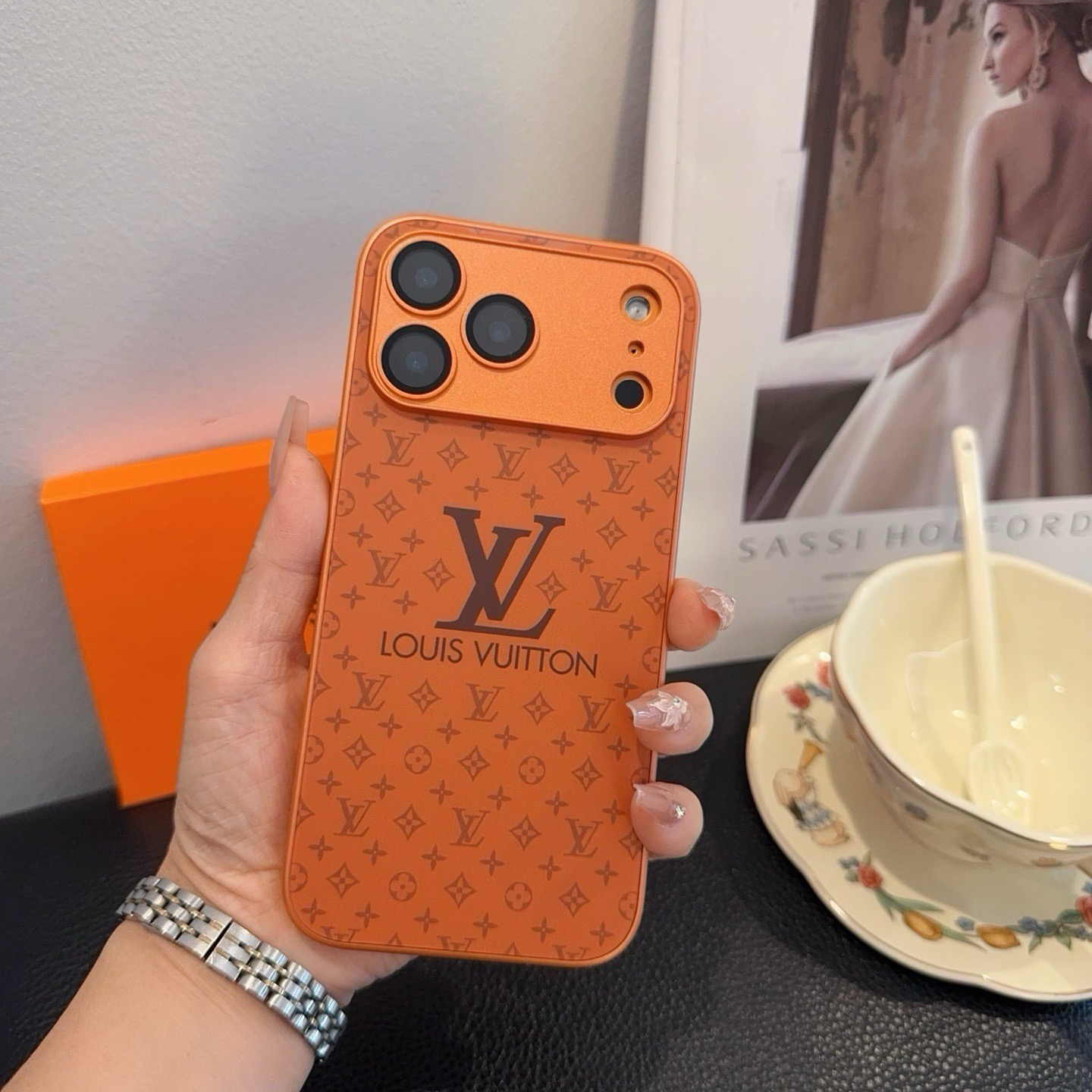 星宇橙系列 LV手机壳 型号:为了不出现报错型号,请打开本机查看手机设置显示的型号⚠️⚠️⚠️ iPhone17系列更 星宇橙系列 LV手机壳 型号:为了不出现报错型号,请打开本机查看手机设置显示的型号⚠️⚠️⚠️ iPhone17系列更