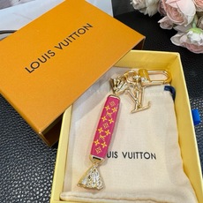 新款 LOUIS VUITTON新款 LV棒棒糖🍭🍬钥匙扣 包包挂件挂饰 钥匙扣 ☀本款 LV Sweets 包饰汲取童 新款 LOUIS VUITTON新款 LV棒棒糖🍭🍬钥匙扣 包包挂件挂饰 钥匙扣 ☀本款 LV Sweets 包饰汲取童