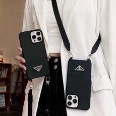 🔥需要小挂包➕5需备注⚠️PRADA▼普拉达斜挎手机壳📱金属Logo十字纹皮革软边全包 官网同步发售 型号:为了不出现报 🔥需要小挂包➕5需备注⚠️PRADA▼普拉达斜挎手机壳📱金属Logo十字纹皮革软边全包 官网同步发售 型号:为了不出现报