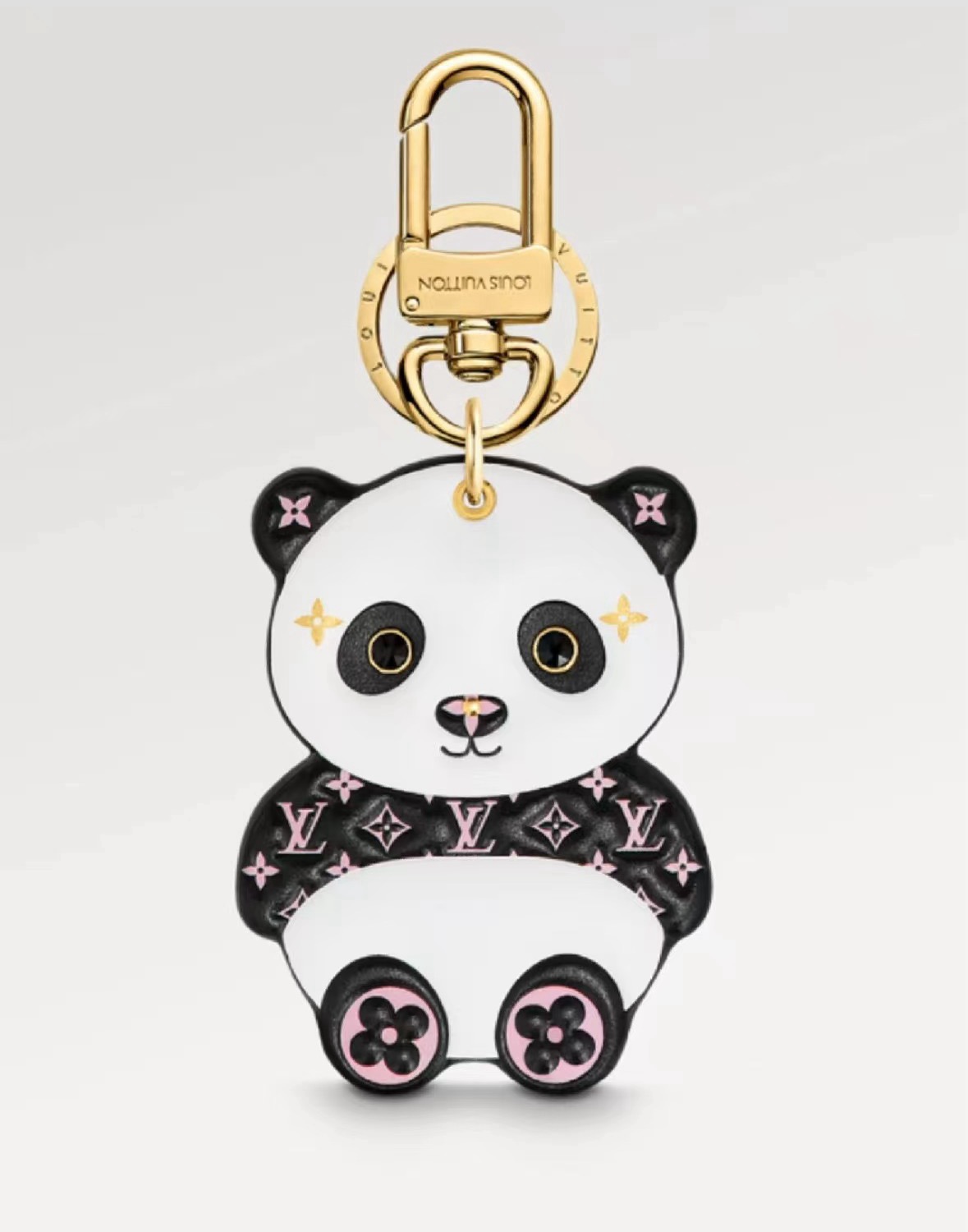 ❗熊猫🐼挂饰 ☀独家原单 LOUIS VUITTON 新款熊猫钥匙扣 包包挂件  顶级进口PU材质 五金为进口钢 原版l