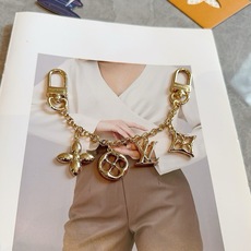 LV钥匙扣 包饰 包包挂件 金色&银色 M01188 SPring Street Chain 包饰将 Monogram LV钥匙扣 包饰 包包挂件 金色&银色 M01188 SPring Street Chain 包饰将 Monogram