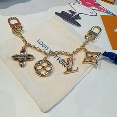 LV钥匙扣 包饰 包包挂件 金色&银色 M01188 SPring Street Chain 包饰将 Monogram LV钥匙扣 包饰 包包挂件 金色&银色 M01188 SPring Street Chain 包饰将 Monogram