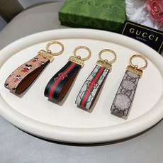 🔥爆款推荐 古驰Gucci钥匙扣 车钥匙挂件包包挂饰 DauPhine Dragonne 钥匙扣彰显金属匠艺与品牌经典 🔥爆款推荐 古驰Gucci钥匙扣 车钥匙挂件包包挂饰 DauPhine Dragonne 钥匙扣彰显金属匠艺与品牌经典