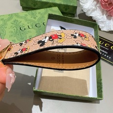 🔥爆款推荐 古驰Gucci钥匙扣 车钥匙挂件包包挂饰 DauPhine Dragonne 钥匙扣彰显金属匠艺与品牌经典 🔥爆款推荐 古驰Gucci钥匙扣 车钥匙挂件包包挂饰 DauPhine Dragonne 钥匙扣彰显金属匠艺与品牌经典