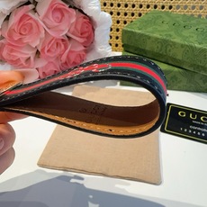 🔥爆款推荐 古驰Gucci钥匙扣 车钥匙挂件包包挂饰 DauPhine Dragonne 钥匙扣彰显金属匠艺与品牌经典 🔥爆款推荐 古驰Gucci钥匙扣 车钥匙挂件包包挂饰 DauPhine Dragonne 钥匙扣彰显金属匠艺与品牌经典