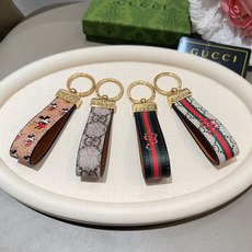 🔥爆款推荐 古驰Gucci钥匙扣 车钥匙挂件包包挂饰 DauPhine Dragonne 钥匙扣彰显金属匠艺与品牌经典 🔥爆款推荐 古驰Gucci钥匙扣 车钥匙挂件包包挂饰 DauPhine Dragonne 钥匙扣彰显金属匠艺与品牌经典