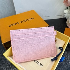 🔥新品官网同步LV经典老花卡包,包包挂饰 多功能零钱包钥匙扣,五金吊坠多个卡位 🔥新品官网同步LV经典老花卡包,包包挂饰 多功能零钱包钥匙扣,五金吊坠多个卡位