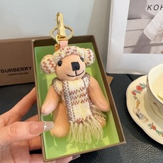 🔥Burberry代工厂小熊🐻挂件,巴宝莉🐻围巾🧣泰迪熊钥匙扣包饰挂件 温柔到心里🥰 准备已久、精致自留 ! 内部填 🔥Burberry代工厂小熊🐻挂件,巴宝莉🐻围巾🧣泰迪熊钥匙扣包饰挂件 温柔到心里🥰 准备已久、精致自留 ! 内部填