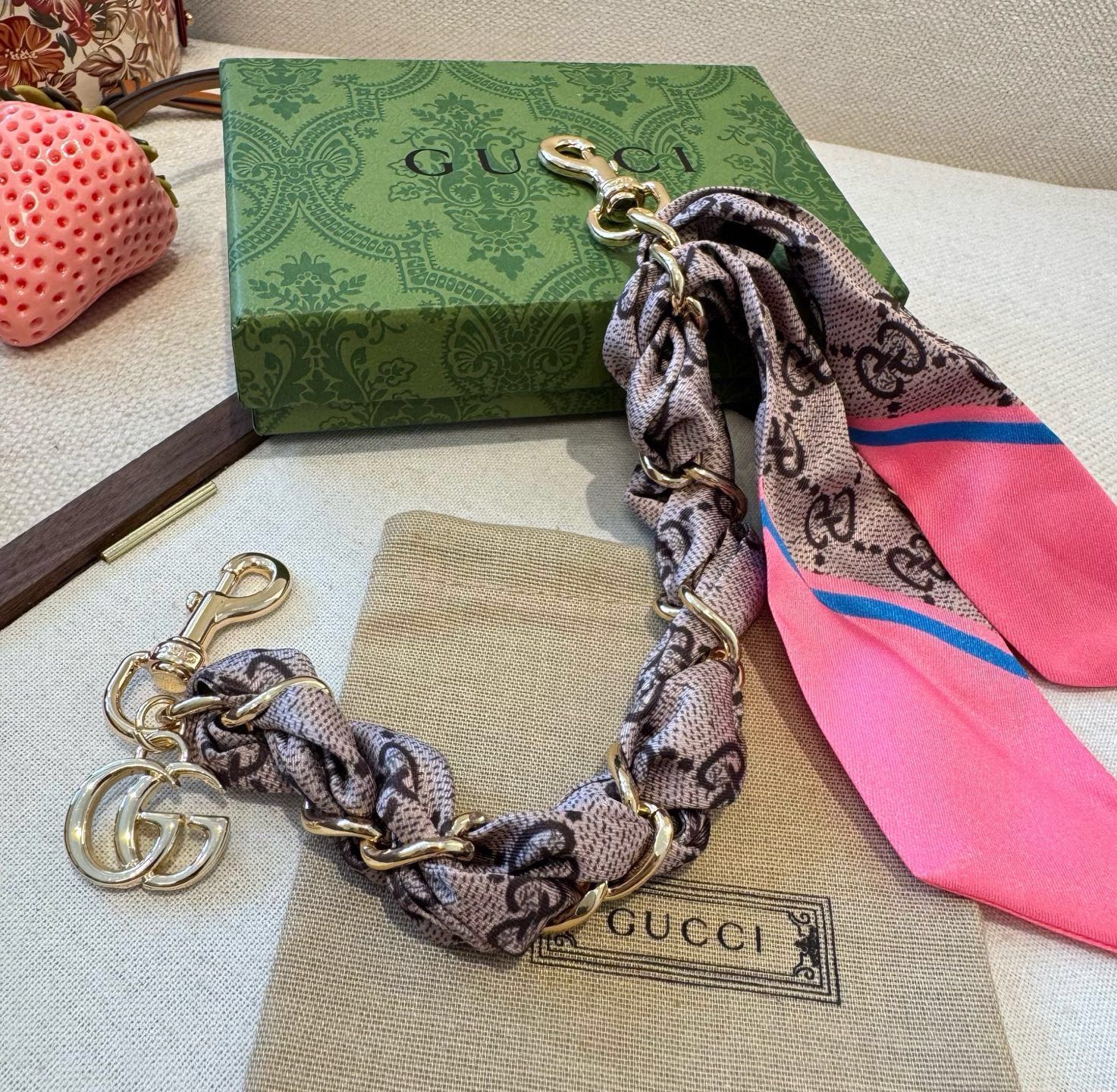 🔥 Gucci 古驰丝巾包链 包包挂件挂饰  ☀️手袋挂件 G五金扣挂件