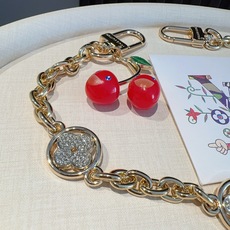 LV X TM 樱桃🍒包挂包链 原单货 Lv钥匙扣包饰包包挂件 Louis Vuitton 路易威登 樱桃🍒钥匙扣包链 LV X TM 樱桃🍒包挂包链 原单货 Lv钥匙扣包饰包包挂件 Louis Vuitton 路易威登 樱桃🍒钥匙扣包链
