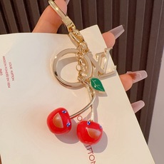 新款M02476 lv樱桃🍒钥匙扣 包包挂件挂饰 LV x TM LV Cerise 包饰出自路易威登 x 村上隆复刻系 新款M02476 lv樱桃🍒钥匙扣 包包挂件挂饰 LV x TM LV Cerise 包饰出自路易威登 x 村上隆复刻系