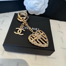 🔥CHANEL香奈儿爱心❤️算盘钥匙扣挂件 ~包包挂饰车钥匙挂件 精巧算盘珠点缀爱心设计,经典菱格纹搭配双C标志,奢华与 🔥CHANEL香奈儿爱心❤️算盘钥匙扣挂件 ~包包挂饰车钥匙挂件 精巧算盘珠点缀爱心设计,经典菱格纹搭配双C标志,奢华与