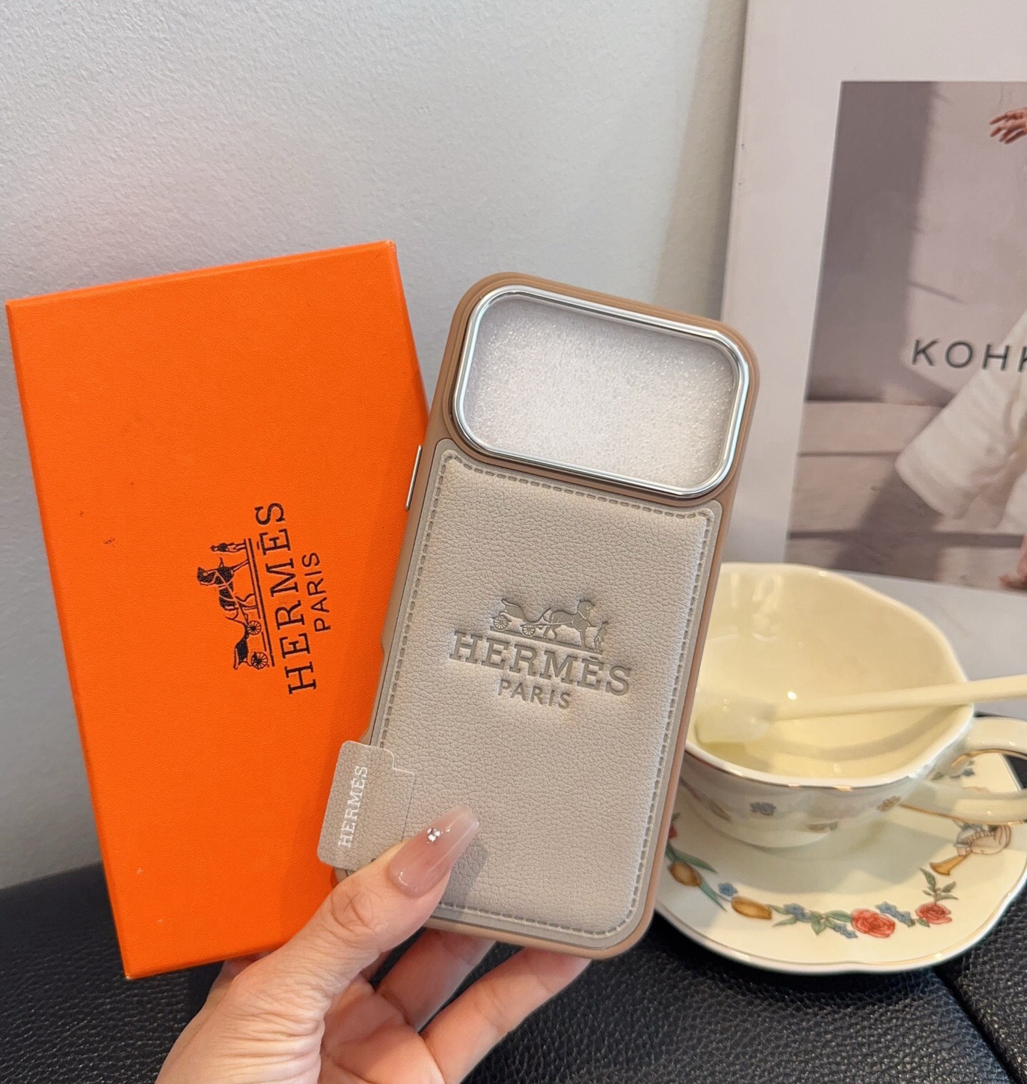 星宇橙系列 爱马仕全包手机壳 型号：为了不出现报错型号，请打开本机查看手机设置显示的型号⚠️⚠️⚠️ iPhone17系