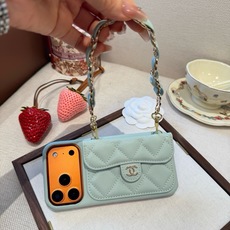 💃CHANEL💠香奈儿火爆时尚圈的手机壳 专柜同款双C链条⛓️手腕带,鱼子酱皮菱格车线翻盖插卡,时尚潮流必备💃 型号:为 💃CHANEL💠香奈儿火爆时尚圈的手机壳 专柜同款双C链条⛓️手腕带,鱼子酱皮菱格车线翻盖插卡,时尚潮流必备💃 型号:为