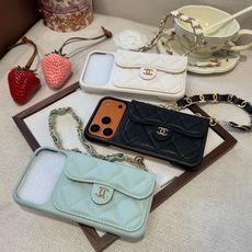 💃CHANEL💠香奈儿火爆时尚圈的手机壳 专柜同款双C链条⛓️手腕带,鱼子酱皮菱格车线翻盖插卡,时尚潮流必备💃 型号:为 💃CHANEL💠香奈儿火爆时尚圈的手机壳 专柜同款双C链条⛓️手腕带,鱼子酱皮菱格车线翻盖插卡,时尚潮流必备💃 型号:为