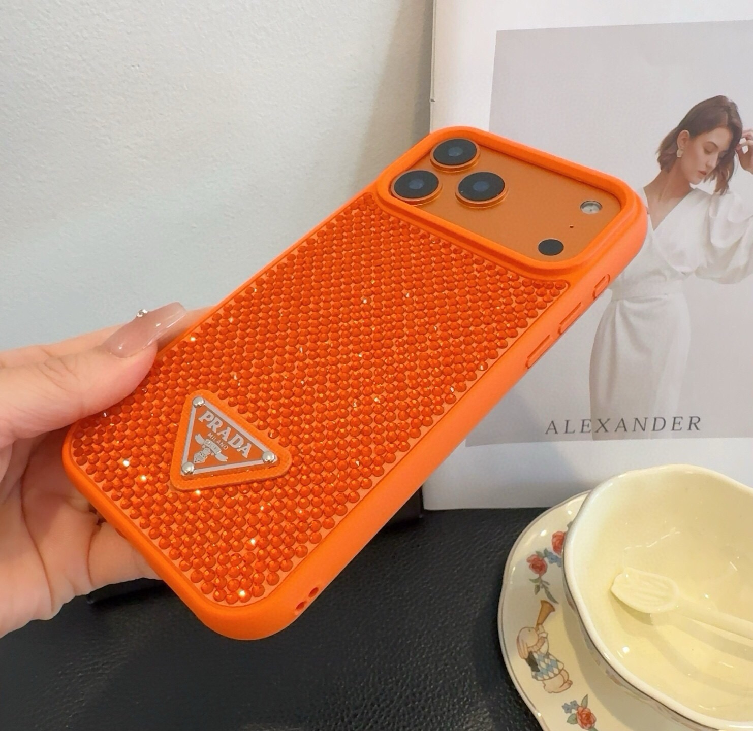 🔥Prada 官网同款手机壳 全包壳 普拉达手机壳 纯手工贴钻 bingbing 型号:为了不出现报错型号,请打 🔥Prada 官网同款手机壳 全包壳 普拉达手机壳 纯手工贴钻 bingbing 型号:为了不出现报错型号,请打