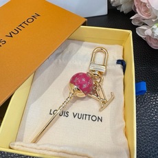 新款 LOUIS VUITTON新款 LV棒棒糖🍭🍬钥匙扣 包包挂件挂饰 钥匙扣 ☀本款 LV Sweets 包饰汲取童 新款 LOUIS VUITTON新款 LV棒棒糖🍭🍬钥匙扣 包包挂件挂饰 钥匙扣 ☀本款 LV Sweets 包饰汲取童