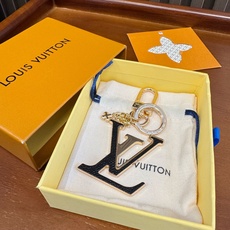 🔥LV钥匙扣包包挂饰 LV X TM LV ICONIC SUPERFLAT 钥匙扣 钥匙扣聚焦 LV Hands 标识 🔥LV钥匙扣包包挂饰 LV X TM LV ICONIC SUPERFLAT 钥匙扣 钥匙扣聚焦 LV Hands 标识