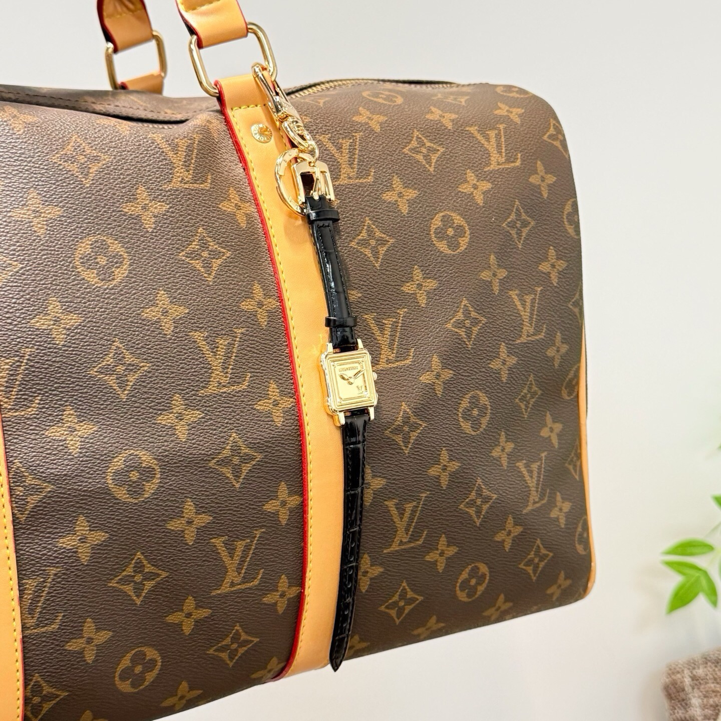 新款 LOUIS VUITTON新款 LV WATCH 手表⌚钥匙扣 包饰与钥匙扣 包挂钥匙扣包包挂饰 ☀ 本款 LV 