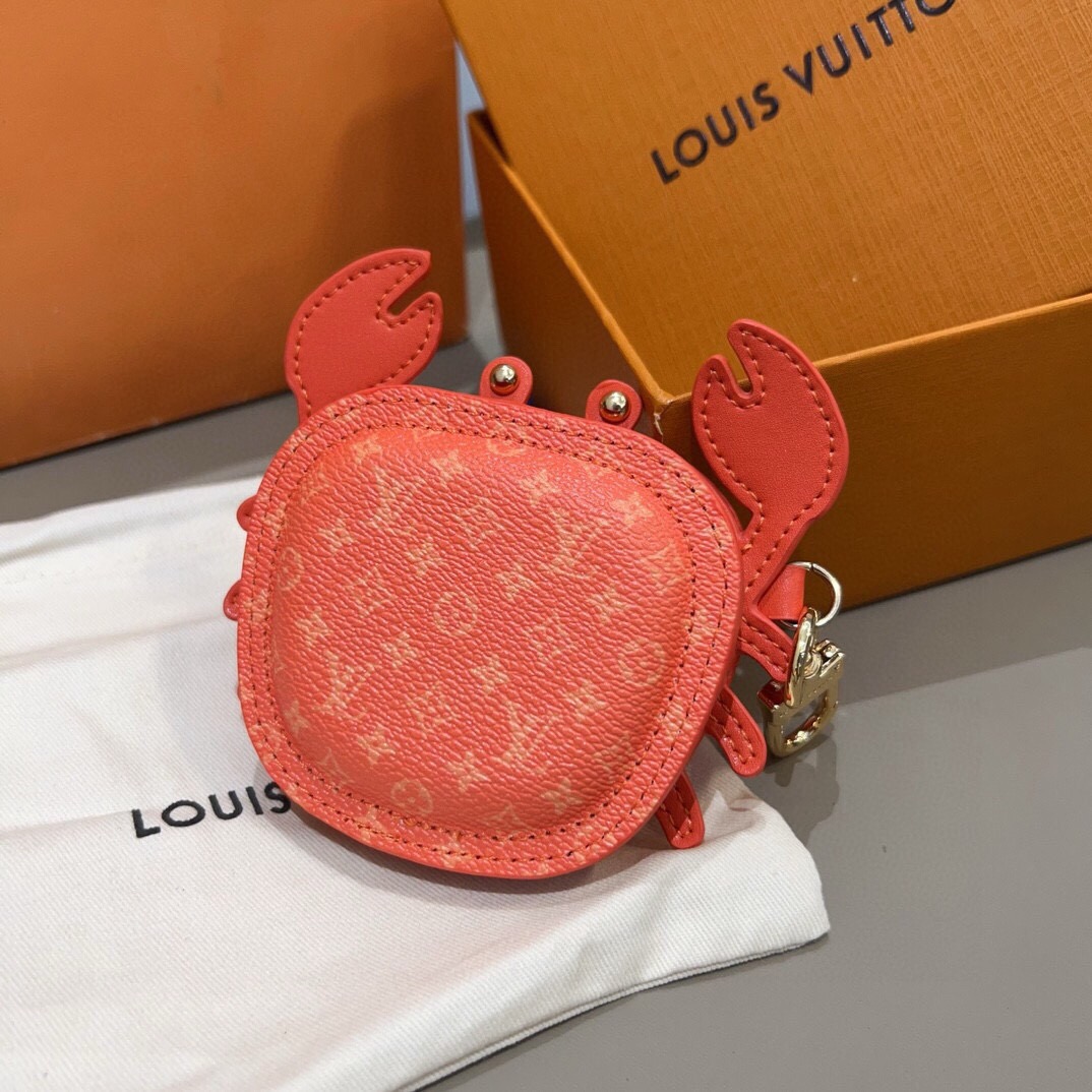 官网新品 热卖Louis Vuitton 路易威登lv 小螃蟹耳机包钥匙扣挂件挂饰 Lv钥匙包蓝牙耳机包 可放耳机 零钱