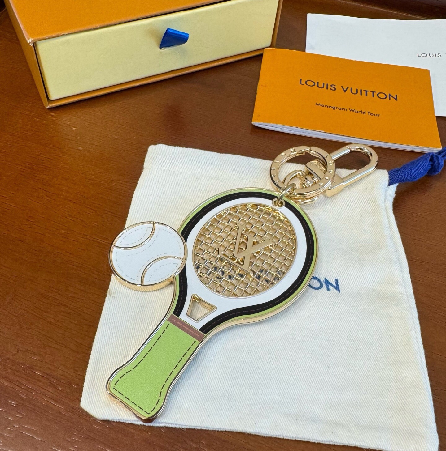 🔥M03925新款 LOUIS VUITTON  LV 钥匙扣 TENNIS RACKET 包饰与钥匙扣 网球拍 包挂钥