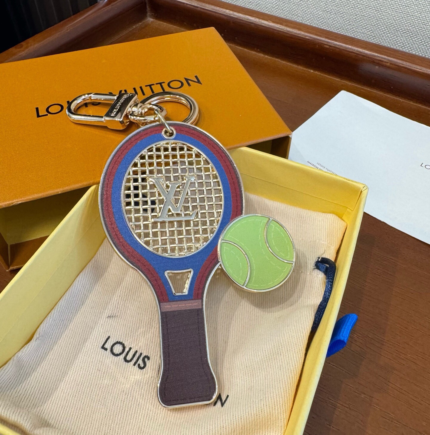 🔥M03925新款 LOUIS VUITTON  LV 钥匙扣 TENNIS RACKET 包饰与钥匙扣 网球拍 包挂钥