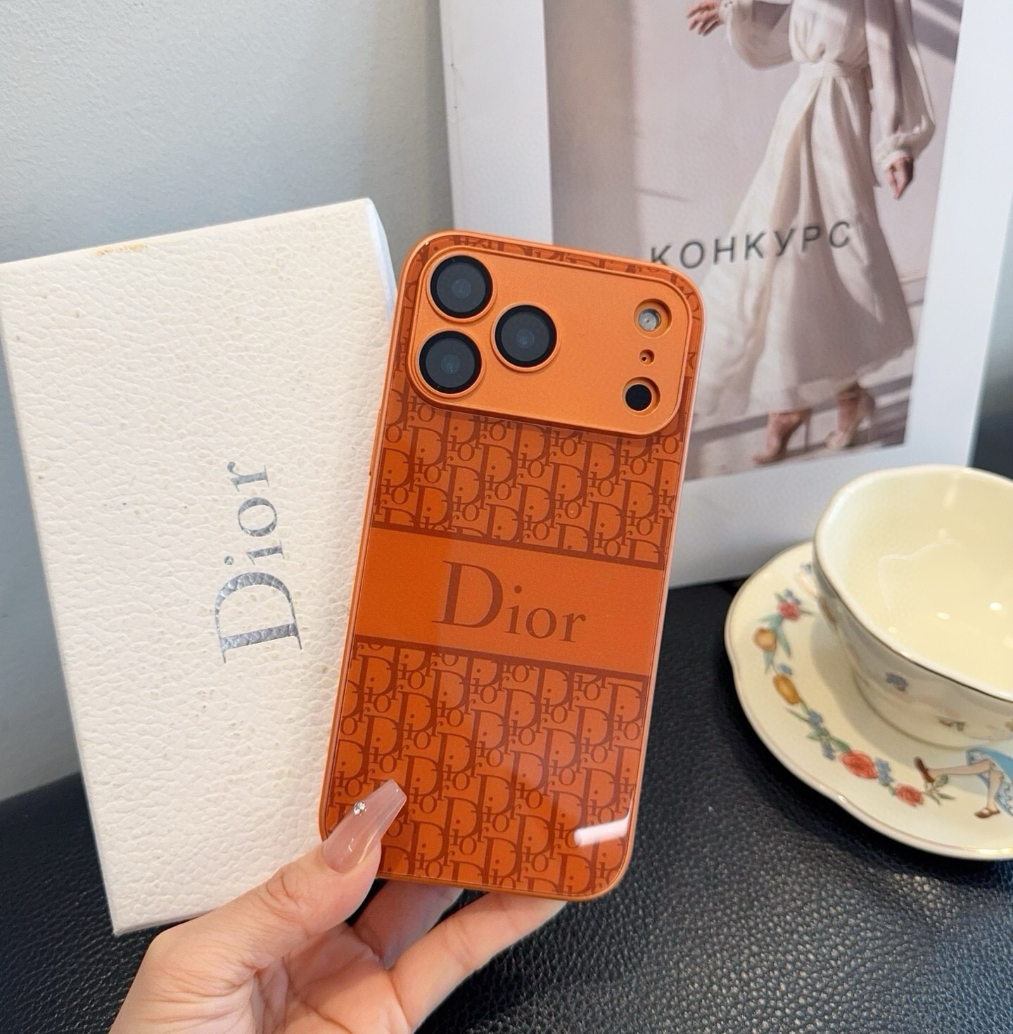星宇橙系列 Dior手机壳 型号：为了不出现报错型号，请打开本机查看手机设置显示的型号⚠️⚠️⚠️ iPhone17系列