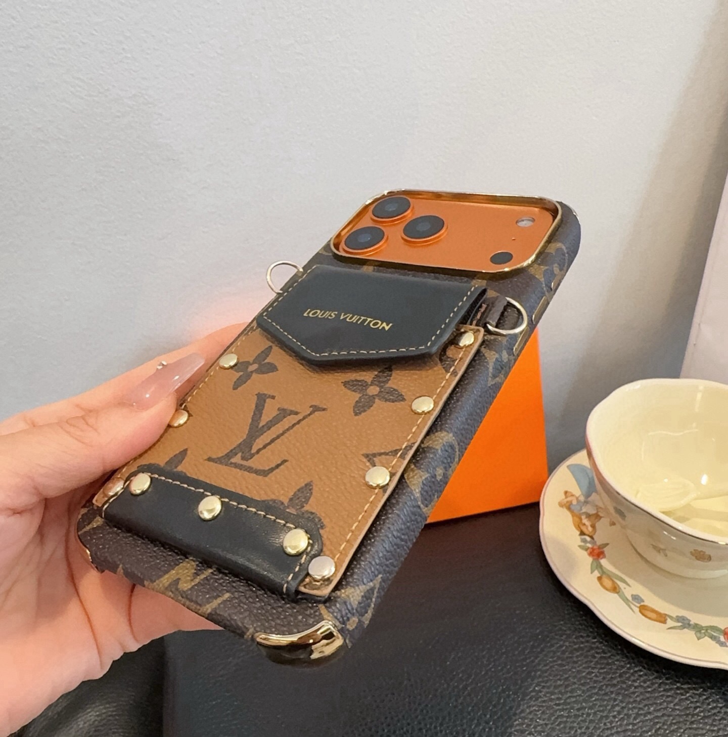 ✨🔮LV卡包手机壳 斜挎包手机壳 型号：为了不出现报错型号，请打开本机查看手机设置显示的型号⚠️⚠️⚠️ iPhone1