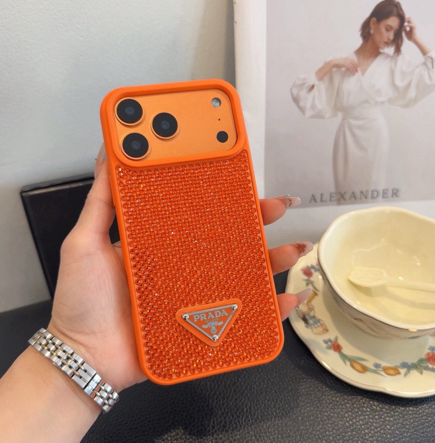 🔥Prada 官网同款手机壳 全包壳  普拉达手机壳 纯手工贴钻 bingbing    型号：为了不出现报错型号，请打