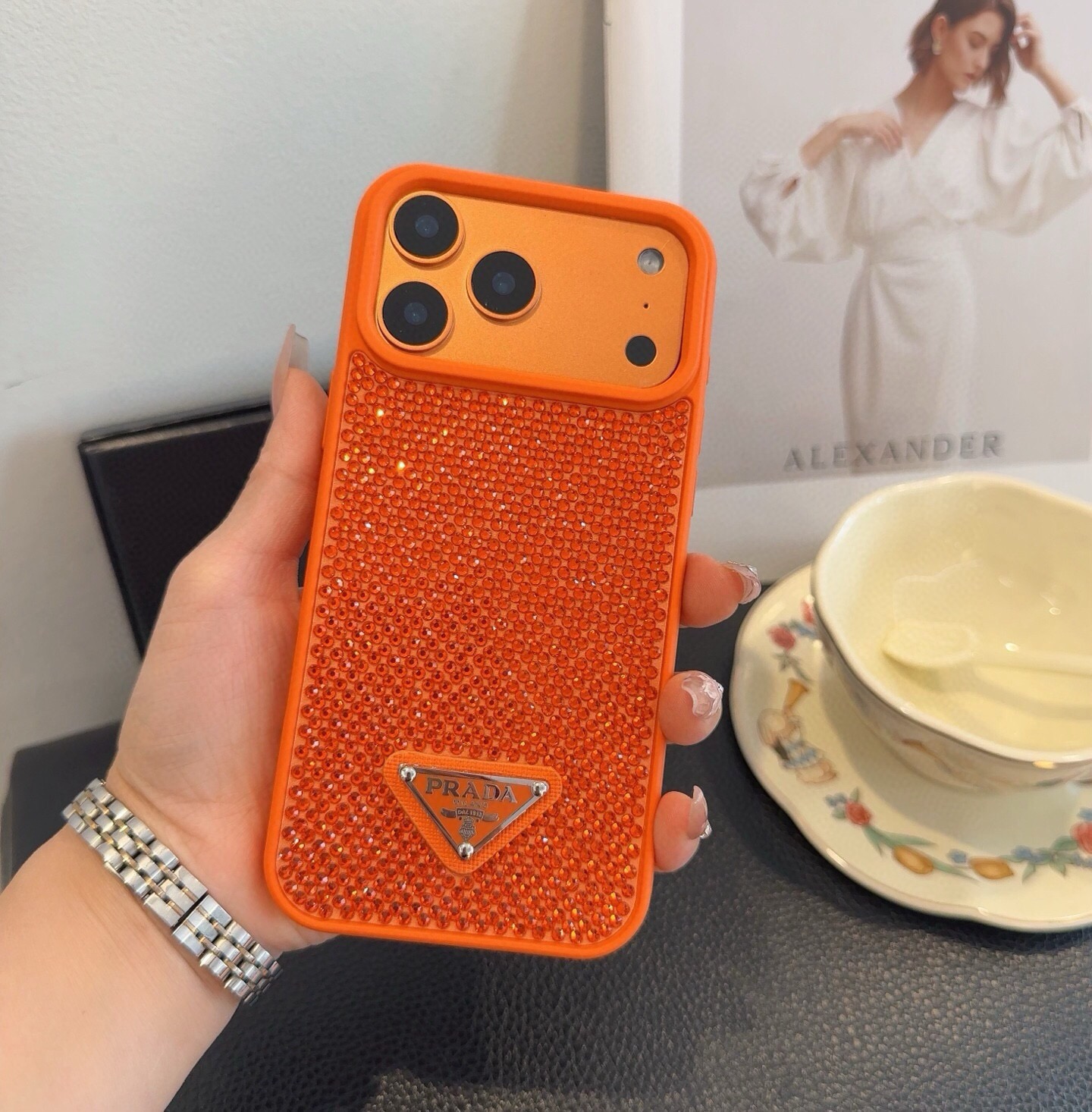 🔥Prada 官网同款手机壳 全包壳  普拉达手机壳 纯手工贴钻 bingbing    型号：为了不出现报错型号，请打