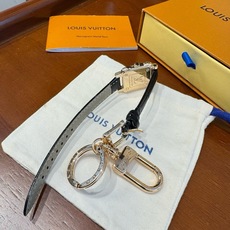 新款 LOUIS VUITTON新款 LV WATCH 手表⌚钥匙扣 包饰与钥匙扣 包挂钥匙扣包包挂饰 ☀ 本款 LV 新款 LOUIS VUITTON新款 LV WATCH 手表⌚钥匙扣 包饰与钥匙扣 包挂钥匙扣包包挂饰 ☀ 本款 LV