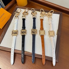 新款 LOUIS VUITTON新款 LV WATCH 手表⌚钥匙扣 包饰与钥匙扣 包挂钥匙扣包包挂饰 ☀ 本款 LV 新款 LOUIS VUITTON新款 LV WATCH 手表⌚钥匙扣 包饰与钥匙扣 包挂钥匙扣包包挂饰 ☀ 本款 LV
