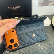 💃CHANEL💠香奈儿火爆时尚圈的手机壳 专柜同款双C链条⛓️手腕带,鱼子酱皮菱格车线翻盖插卡,时尚潮流必备💃 型号:为 💃CHANEL💠香奈儿火爆时尚圈的手机壳 专柜同款双C链条⛓️手腕带,鱼子酱皮菱格车线翻盖插卡,时尚潮流必备💃 型号:为
