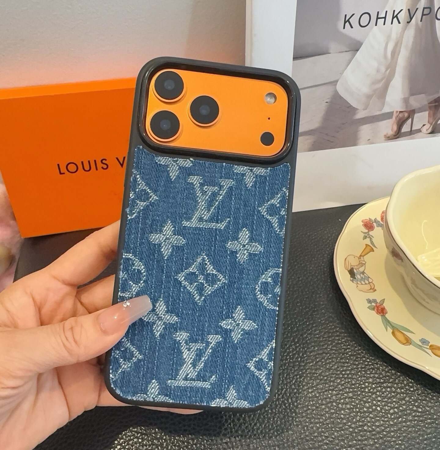 [色]新款来袭lv手机壳  Louis Vuitton大孔 牛仔料磁吸大花小花 独立按键内贴绒布磁吸手机壳[烟花][烟花